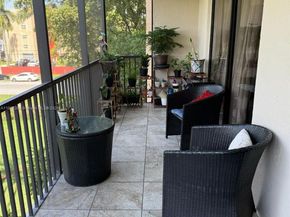 900 NE 195th St 317, Miami FL 33179