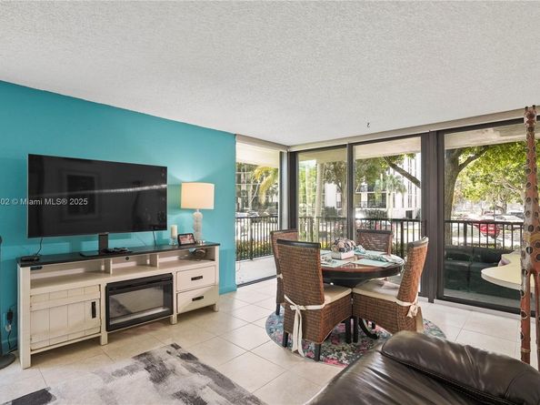1301 River Reach Dr 110, Fort Lauderdale FL 33315