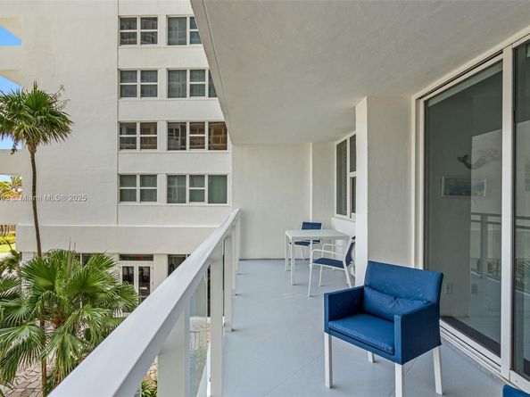 2030 S Ocean Dr 216, Hallandale Beach FL 33009