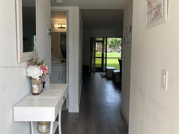 10434 Sunrise Lakes Blvd 107, Sunrise FL 33322