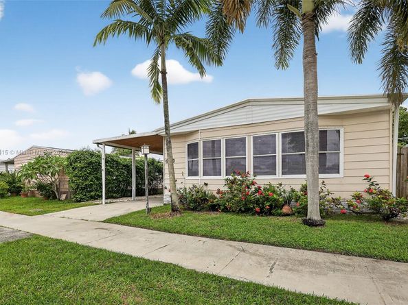 21831 S Heritage Cir, Pembroke Pines FL 33029