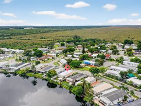 21831 S Heritage Cir, Pembroke Pines FL 33029