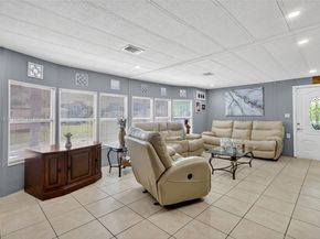 21831 S Heritage Cir, Pembroke Pines FL 33029