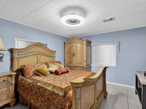 21831 S Heritage Cir, Pembroke Pines FL 33029