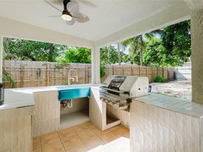 1007 NW 120th St, North Miami FL 33168