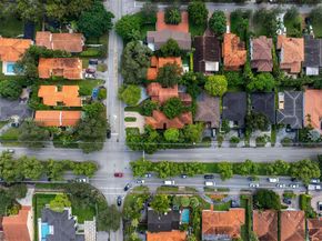 4000 Alhambra Cir, Coral Gables FL 33146