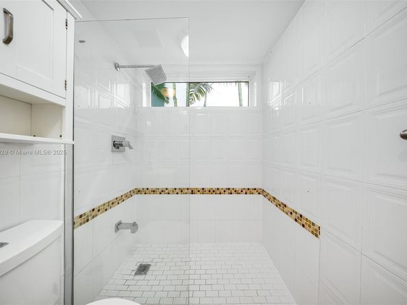 4000 Alhambra Cir, Coral Gables FL 33146