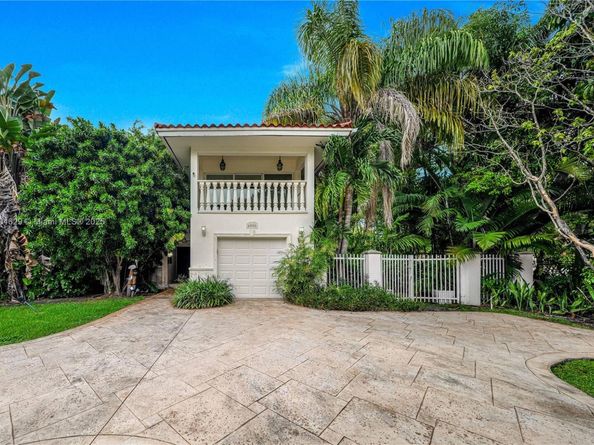 4000 Alhambra Cir, Coral Gables FL 33146