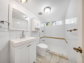 4000 Alhambra Cir, Coral Gables FL 33146