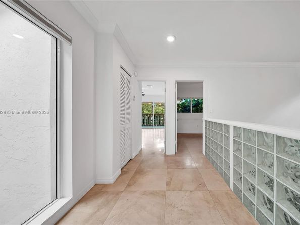 4000 Alhambra Cir, Coral Gables FL 33146