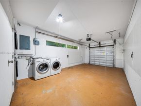 4000 Alhambra Cir, Coral Gables FL 33146