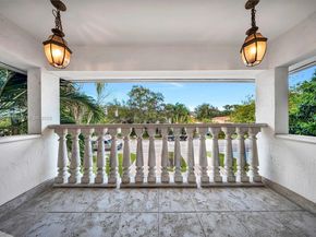 4000 Alhambra Cir, Coral Gables FL 33146