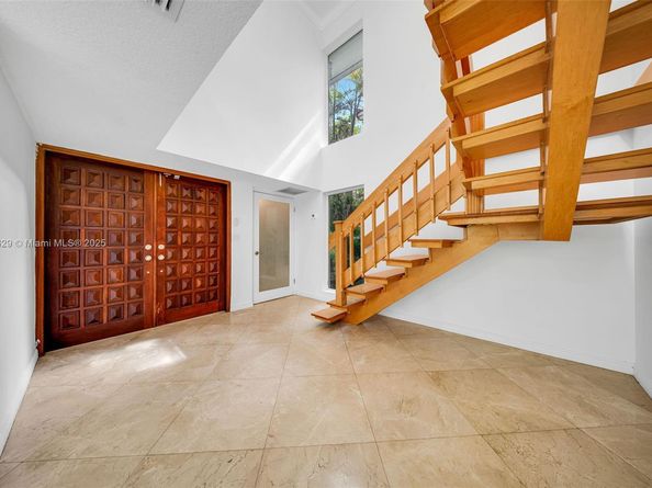 4000 Alhambra Cir, Coral Gables FL 33146