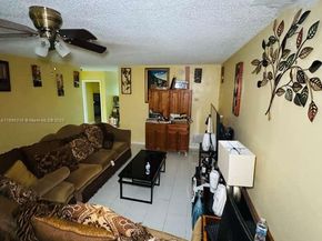 3405 NW 82nd Ave, Coral Springs FL 33065