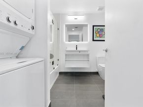 8101 Biscayne Blvd R306, Miami FL 33138