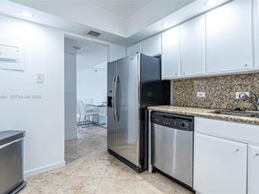 20505 E Country Club Dr 931, Aventura FL 33180