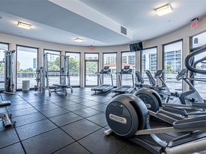 20505 E Country Club Dr 931, Aventura FL 33180