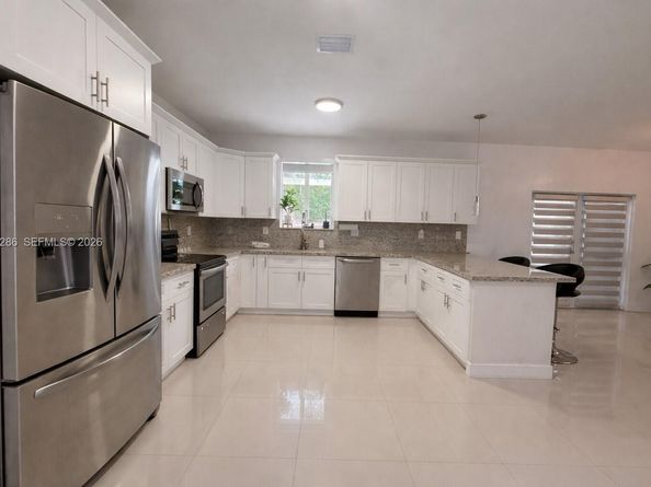 3166 NW 170th St, Miami Gardens FL 33056