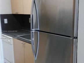 981 NE 169th St 112, North Miami Beach FL 33162