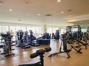 465 Brickell Ave 4004, Miami FL 33131