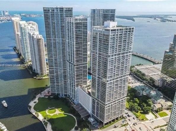 465 Brickell Ave 4004, Miami FL 33131