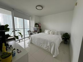 465 Brickell Ave 4004, Miami FL 33131