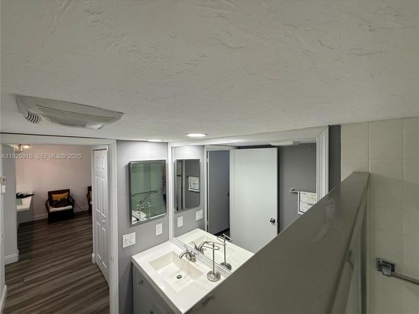 4602 Martinique Way B1, Coconut Creek FL 33066