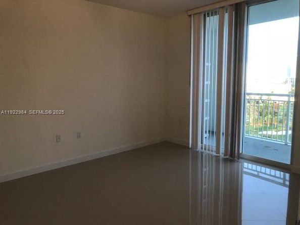 1755 E Hallandale Beach Blvd 1005E, Hallandale Beach FL 33009