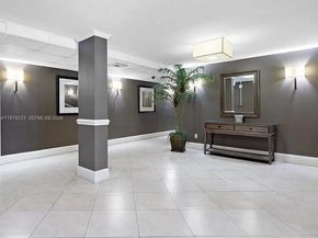 13155 Ixora Ct 310, North Miami FL 33181