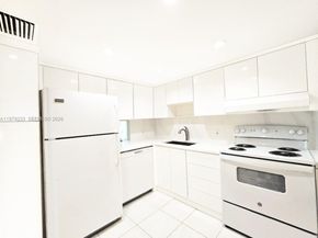 13155 Ixora Ct 310, North Miami FL 33181