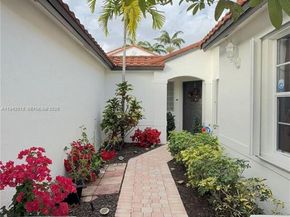 17225 NW 7th St, Pembroke Pines FL 33029