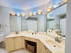8952 NW 38th Dr, Coral Springs FL 33065