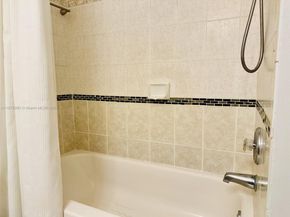 8952 NW 38th Dr, Coral Springs FL 33065