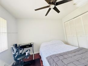 8952 NW 38th Dr, Coral Springs FL 33065