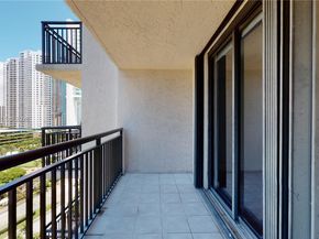 540 Brickell Key Dr 1111, Miami FL 33131