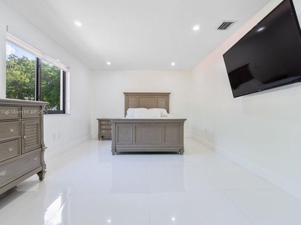 9035 SW 156th Ct, Miami FL 33196