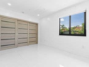 9035 SW 156th Ct, Miami FL 33196