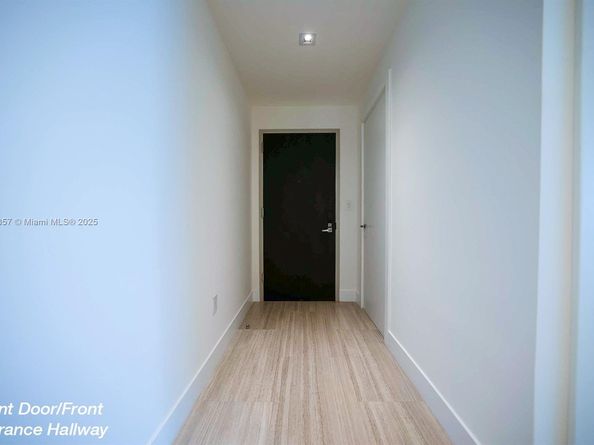 1451 Brickell Ave 2706, Miami FL 33131