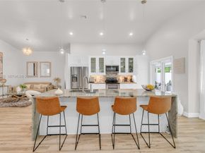 7950 NW 29th St, Margate FL 33063