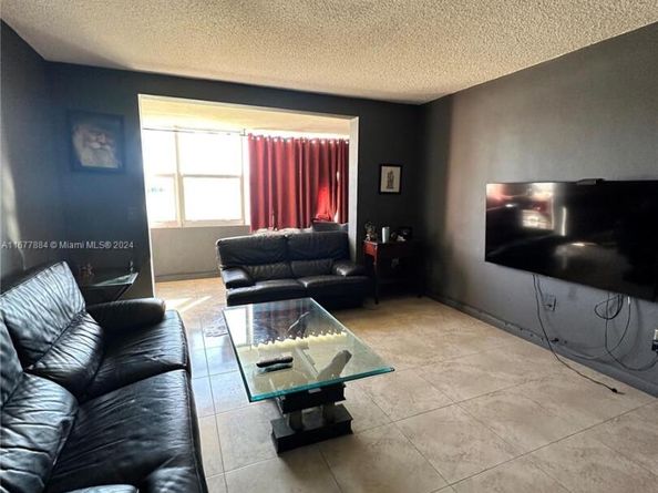 18707 NE 14th Ave 534, Miami FL 33179