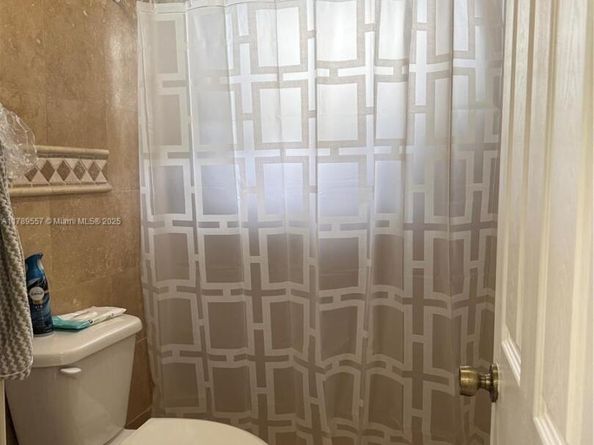 15357 SW 43rd Ter, Miami FL 33185
