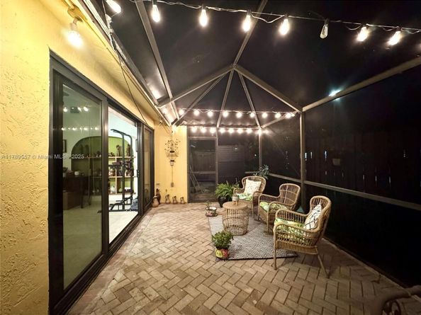 15357 SW 43rd Ter, Miami FL 33185