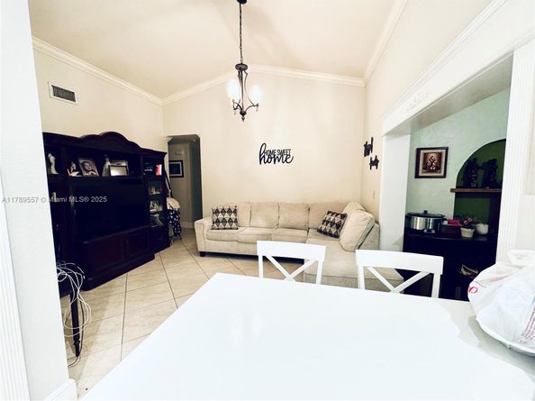 15357 SW 43rd Ter, Miami FL 33185
