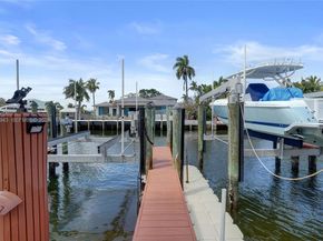 2739 NE 15th St, Fort Lauderdale FL 33304