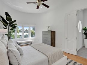 2739 NE 15th St, Fort Lauderdale FL 33304