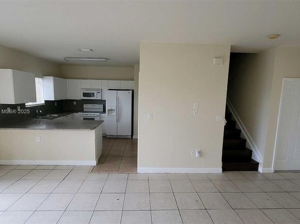 1981 SE 3rd St, Homestead FL 33033