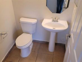 1981 SE 3rd St, Homestead FL 33033