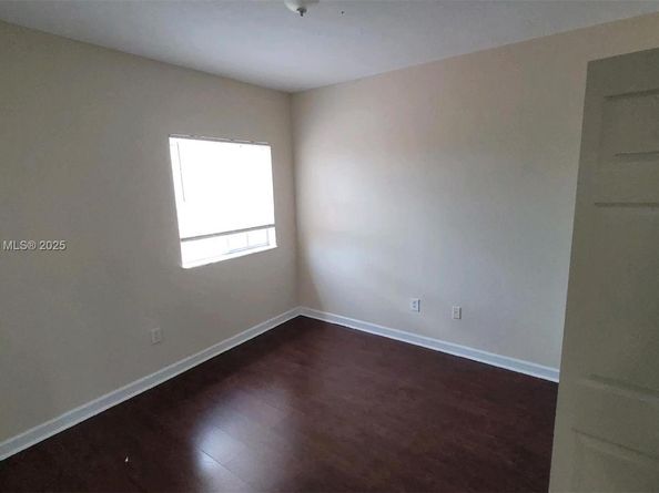 1981 SE 3rd St, Homestead FL 33033