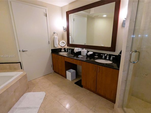 18001 Collins Ave 2114 2115, Sunny Isles Beach FL 33160