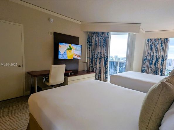 18001 Collins Ave 2114 2115, Sunny Isles Beach FL 33160